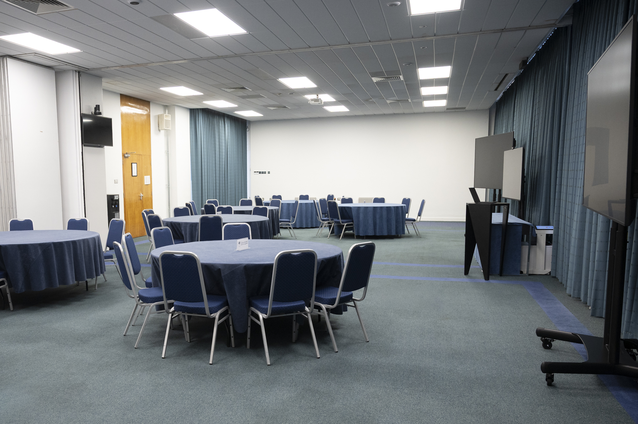 Sandyford Suite - Largest